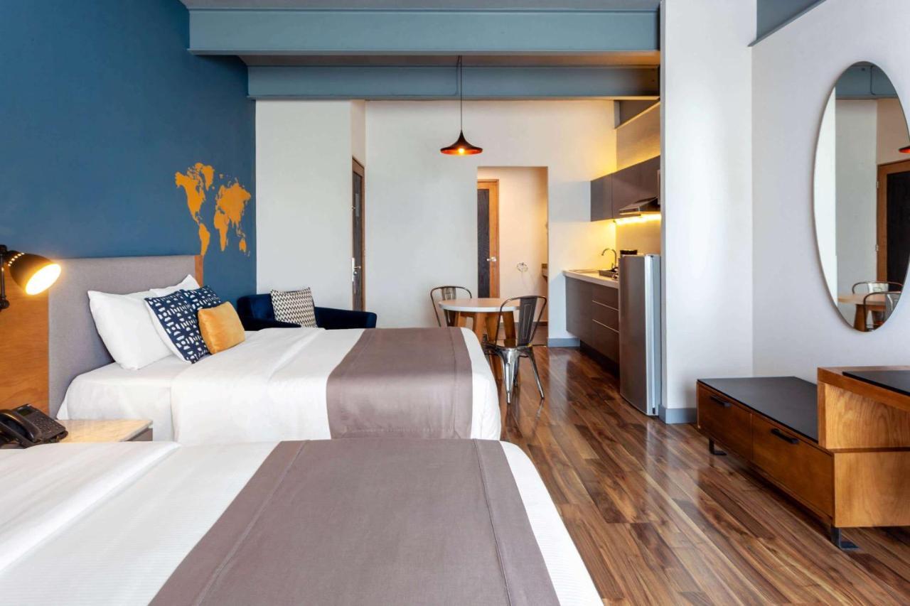 Tryp By Wyndham San Luis Potosi Hotel & Suites Экстерьер фото