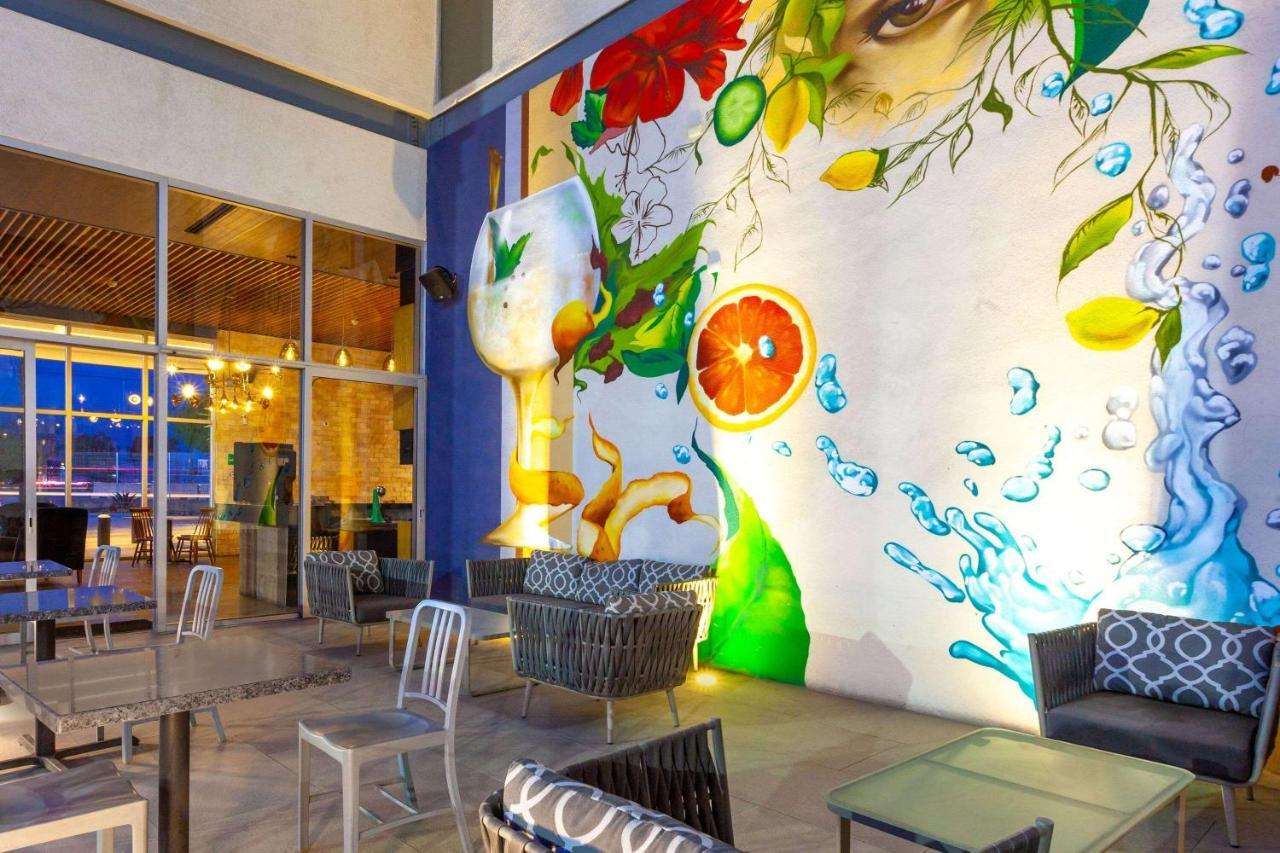 Tryp By Wyndham San Luis Potosi Hotel & Suites Экстерьер фото