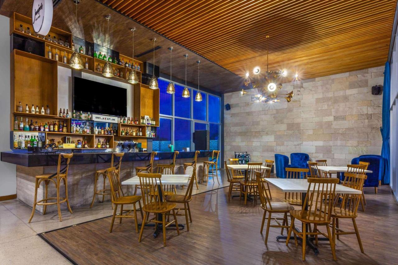 Tryp By Wyndham San Luis Potosi Hotel & Suites Экстерьер фото