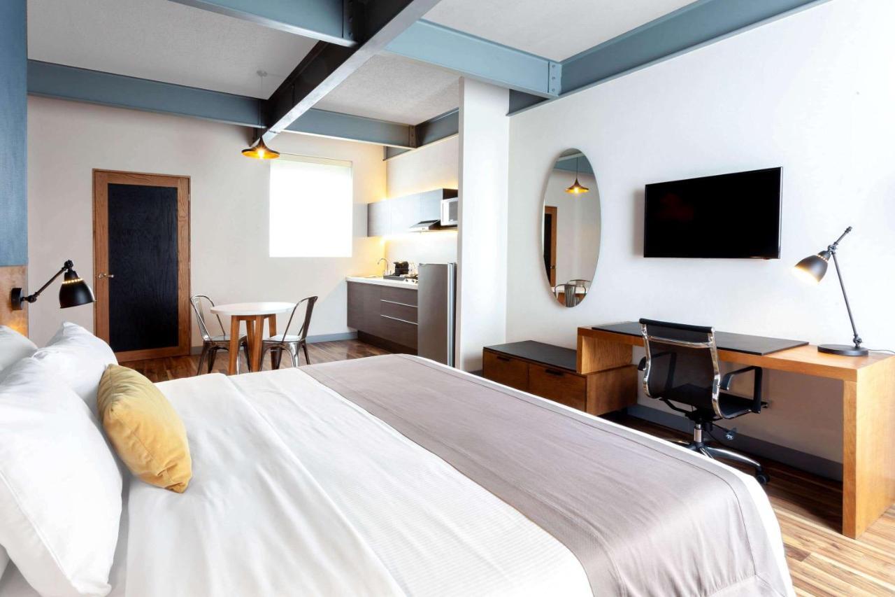 Tryp By Wyndham San Luis Potosi Hotel & Suites Экстерьер фото